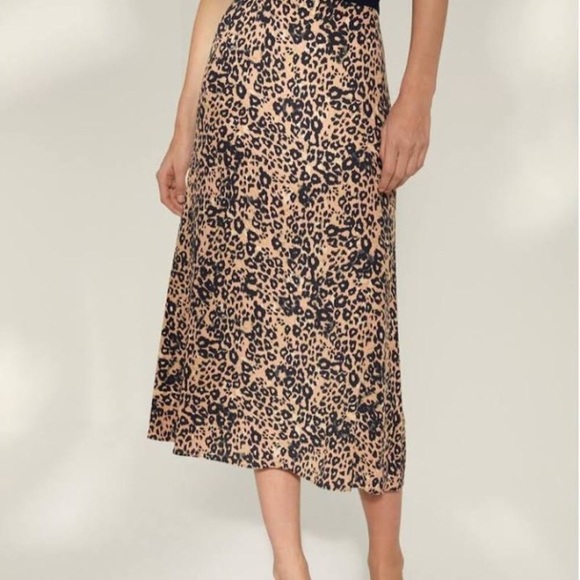 Wilfred Dresses & Skirts - Wilfred leopard 🐆 long skirt